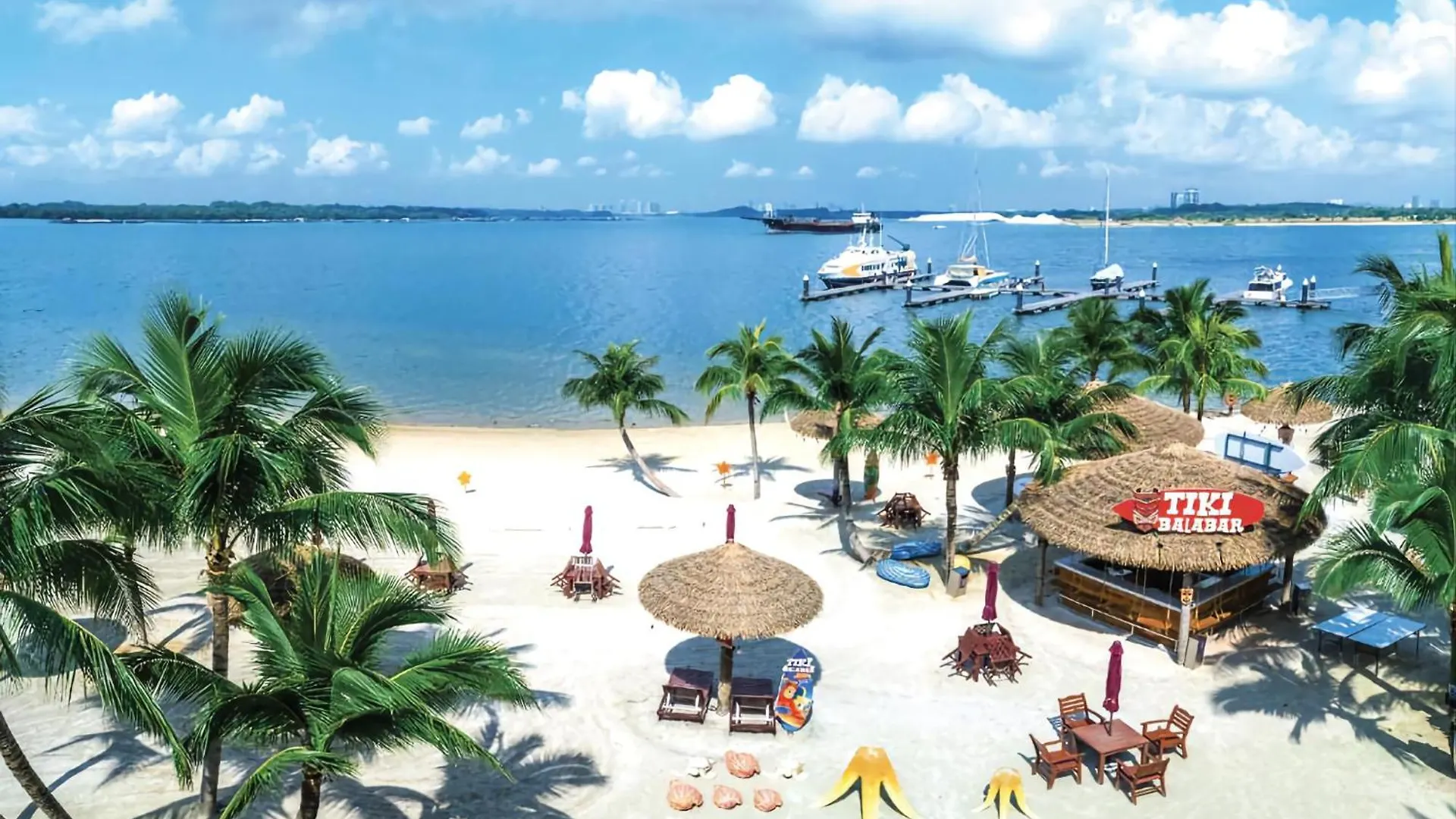 Apartment Beachfront Seaview W Projector 6-8 Pax, 3 Rooms. Johor Bahru