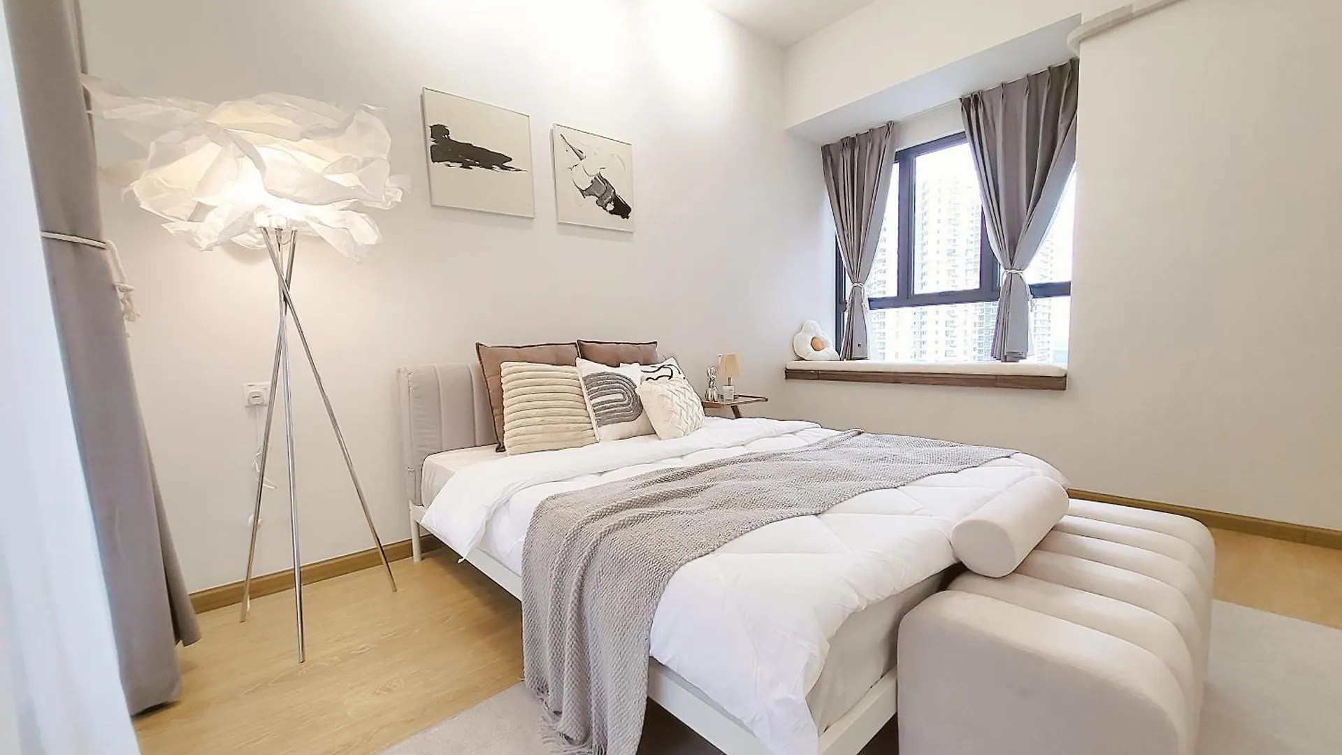 Beachfront Seaview W Projector 6-8 Pax, 3 Rooms. Johor Bahru Apartment